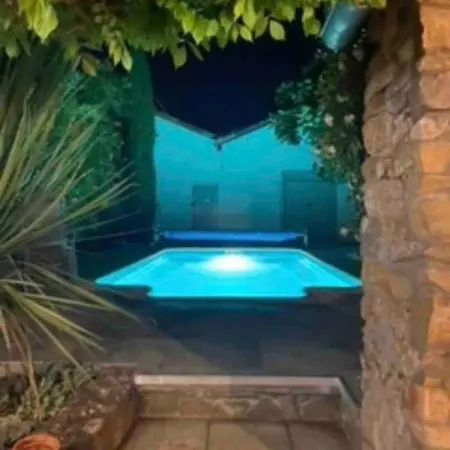 The Forge * Espéraza